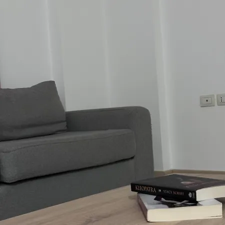 Apartment Super In *